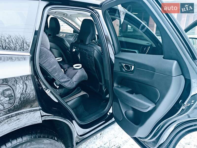 Позашляховик / Кросовер Volvo XC60 2019 в Львові