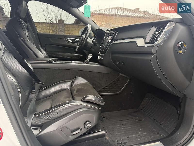 Позашляховик / Кросовер Volvo XC60 2017 в Рівному