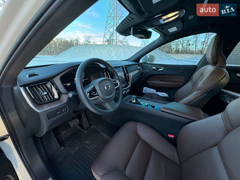 Внедорожник / Кроссовер Volvo XC60 2022 в Киеве фото 11 Внедорожник / Кроссовер Volvo XC60 2022 в Киеве