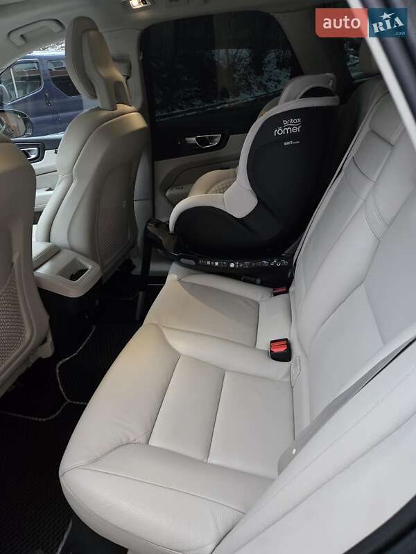 Внедорожник / Кроссовер Volvo XC60 2017 в Виннице