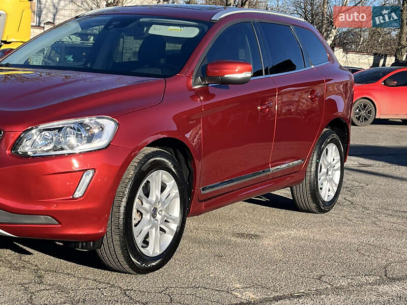 Внедорожник / Кроссовер Volvo XC60 2016 в Василькове