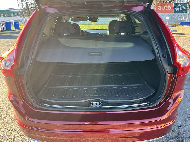 Внедорожник / Кроссовер Volvo XC60 2016 в Василькове