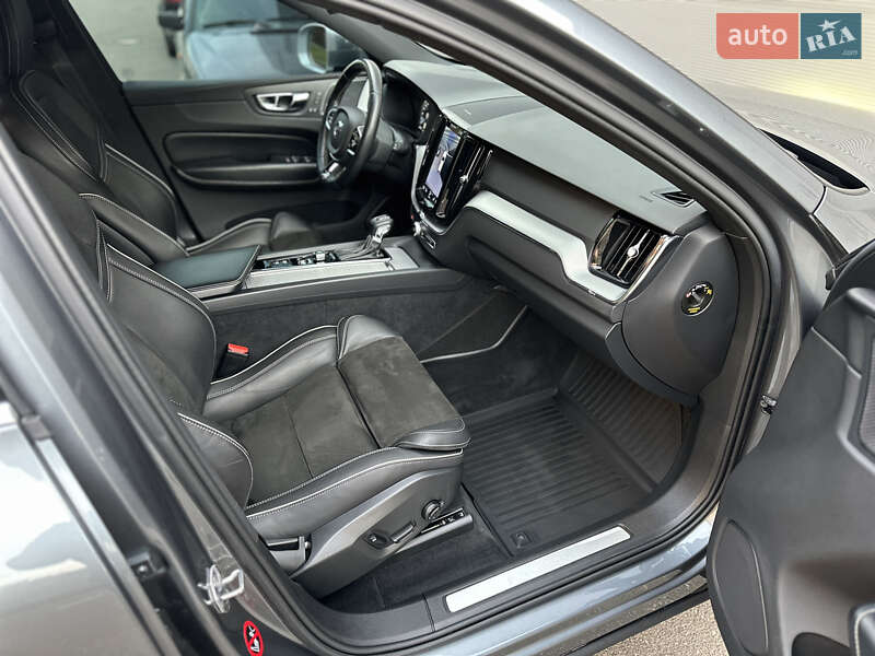 Позашляховик / Кросовер Volvo XC60 2018 в Києві