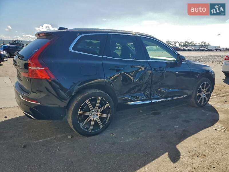 Внедорожник / Кроссовер Volvo XC60 2021 в Киеве