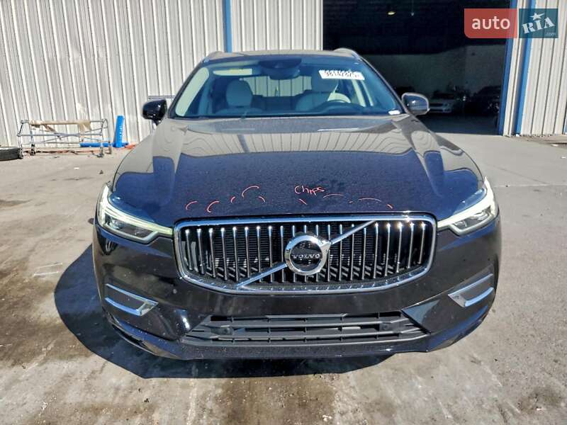 Внедорожник / Кроссовер Volvo XC60 2021 в Киеве