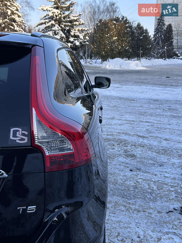 Внедорожник / Кроссовер Volvo XC60 2015 в Ровно