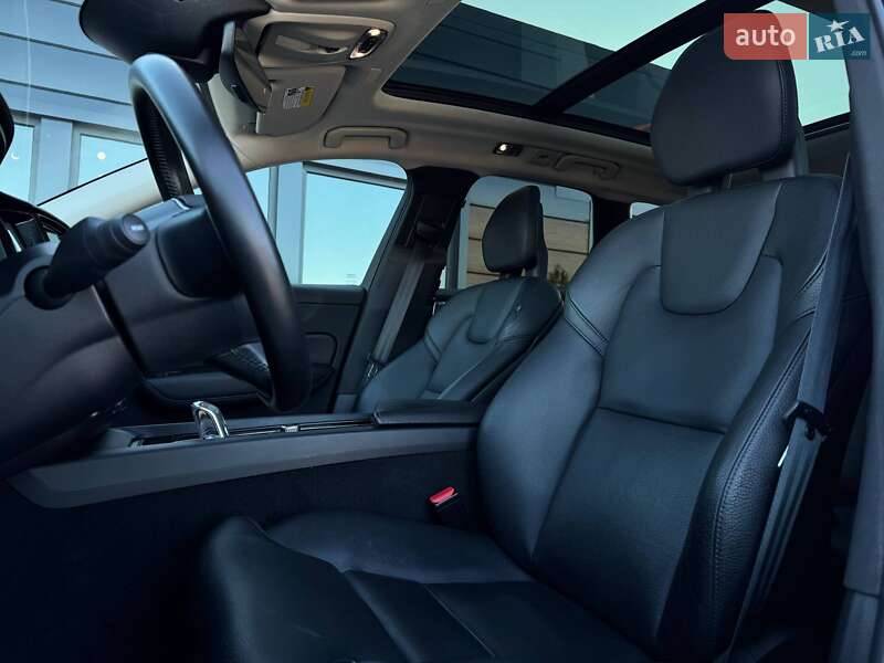 Внедорожник / Кроссовер Volvo XC60 2018 в Ровно