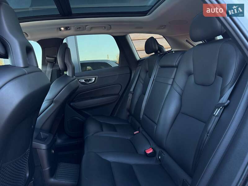 Внедорожник / Кроссовер Volvo XC60 2018 в Ровно