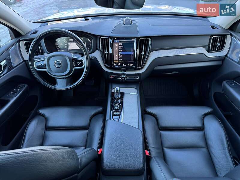 Внедорожник / Кроссовер Volvo XC60 2018 в Ровно