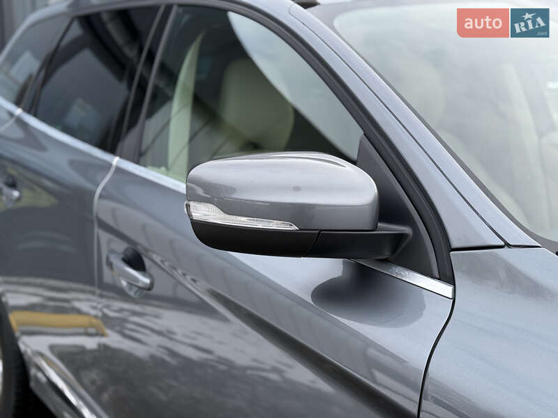 Внедорожник / Кроссовер Volvo XC60 2015 в Владимире