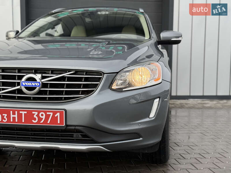 Внедорожник / Кроссовер Volvo XC60 2015 в Владимире