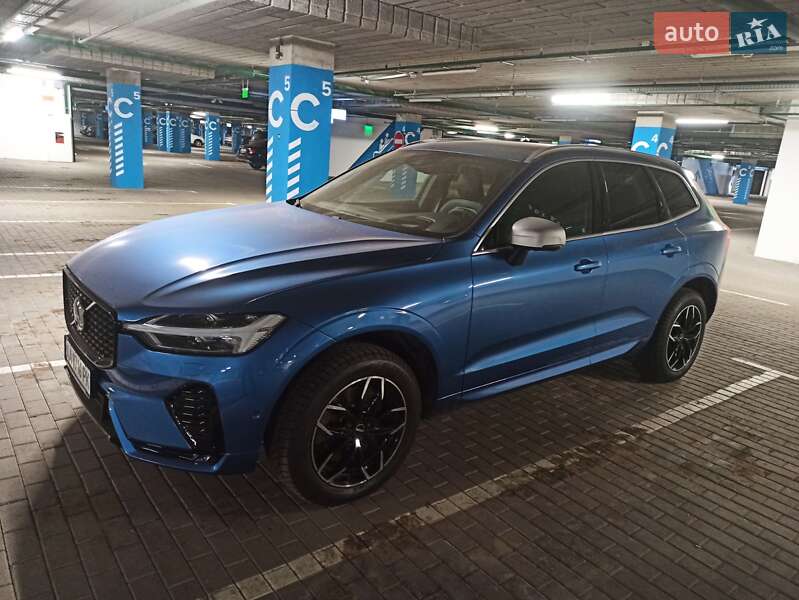 Внедорожник / Кроссовер Volvo XC60 2018 в Киеве