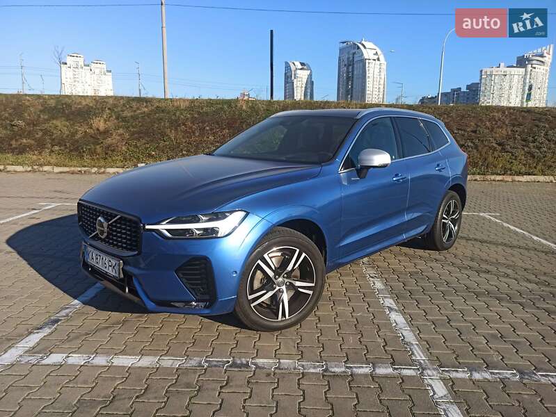 Внедорожник / Кроссовер Volvo XC60 2018 в Киеве