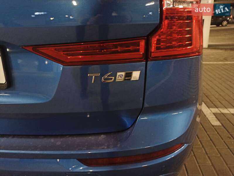 Внедорожник / Кроссовер Volvo XC60 2018 в Киеве