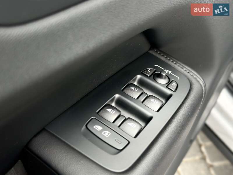 Внедорожник / Кроссовер Volvo XC60 2023 в Одессе