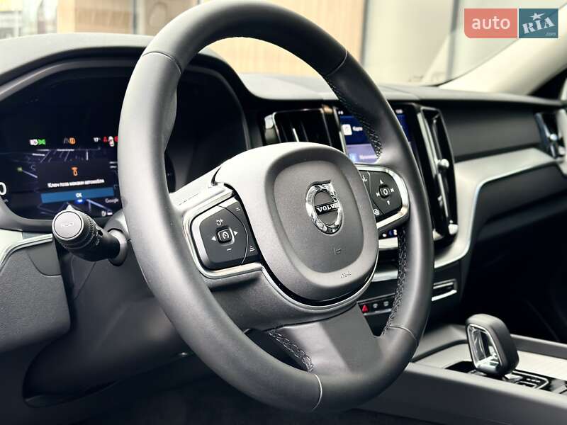 Внедорожник / Кроссовер Volvo XC60 2023 в Одессе