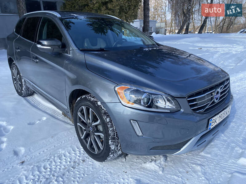 Внедорожник / Кроссовер Volvo XC60 2016 в Ровно