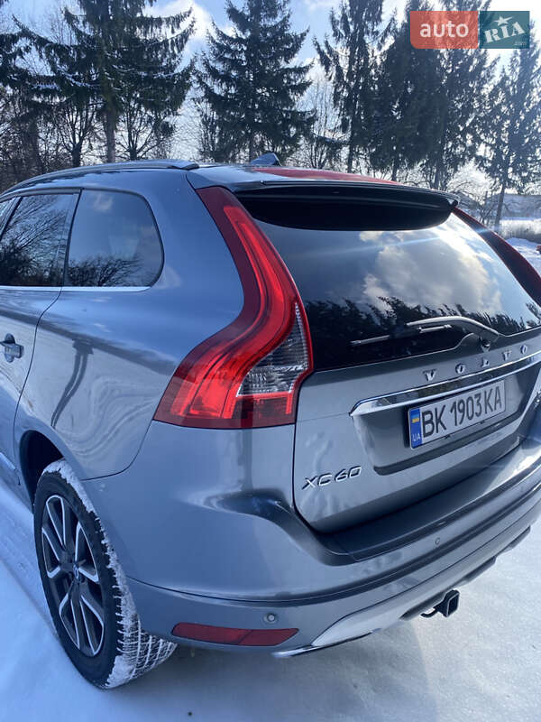 Внедорожник / Кроссовер Volvo XC60 2016 в Ровно