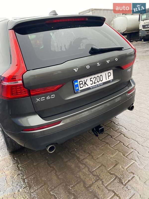 Внедорожник / Кроссовер Volvo XC60 2018 в Ровно
