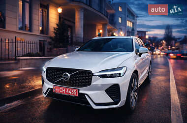 Позашляховик / Кросовер Volvo XC60 2022 в Києві