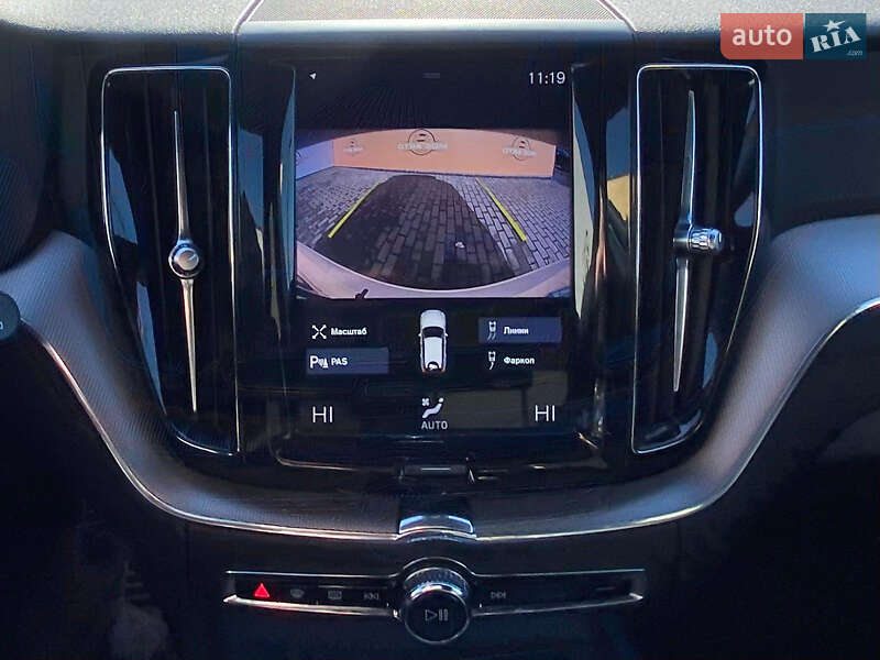 Внедорожник / Кроссовер Volvo XC60 2018 в Ровно