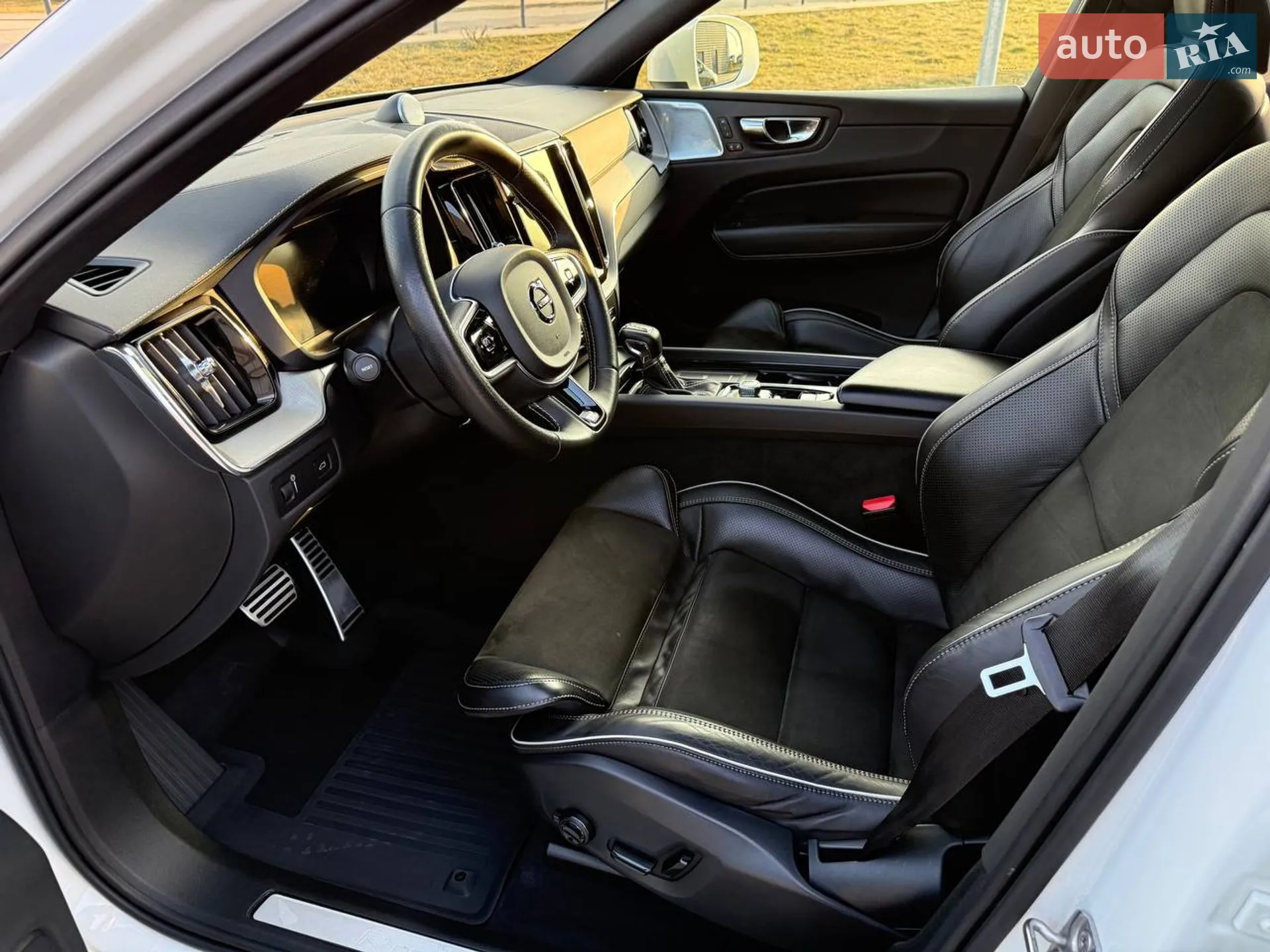 2018 Volvo XC60 - мініатюра 21