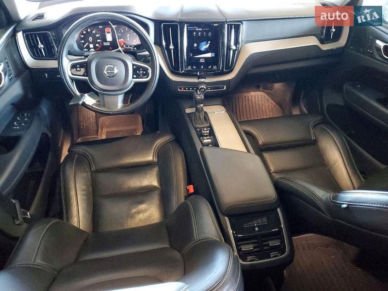 Внедорожник / Кроссовер Volvo XC60 2021 в Виннице