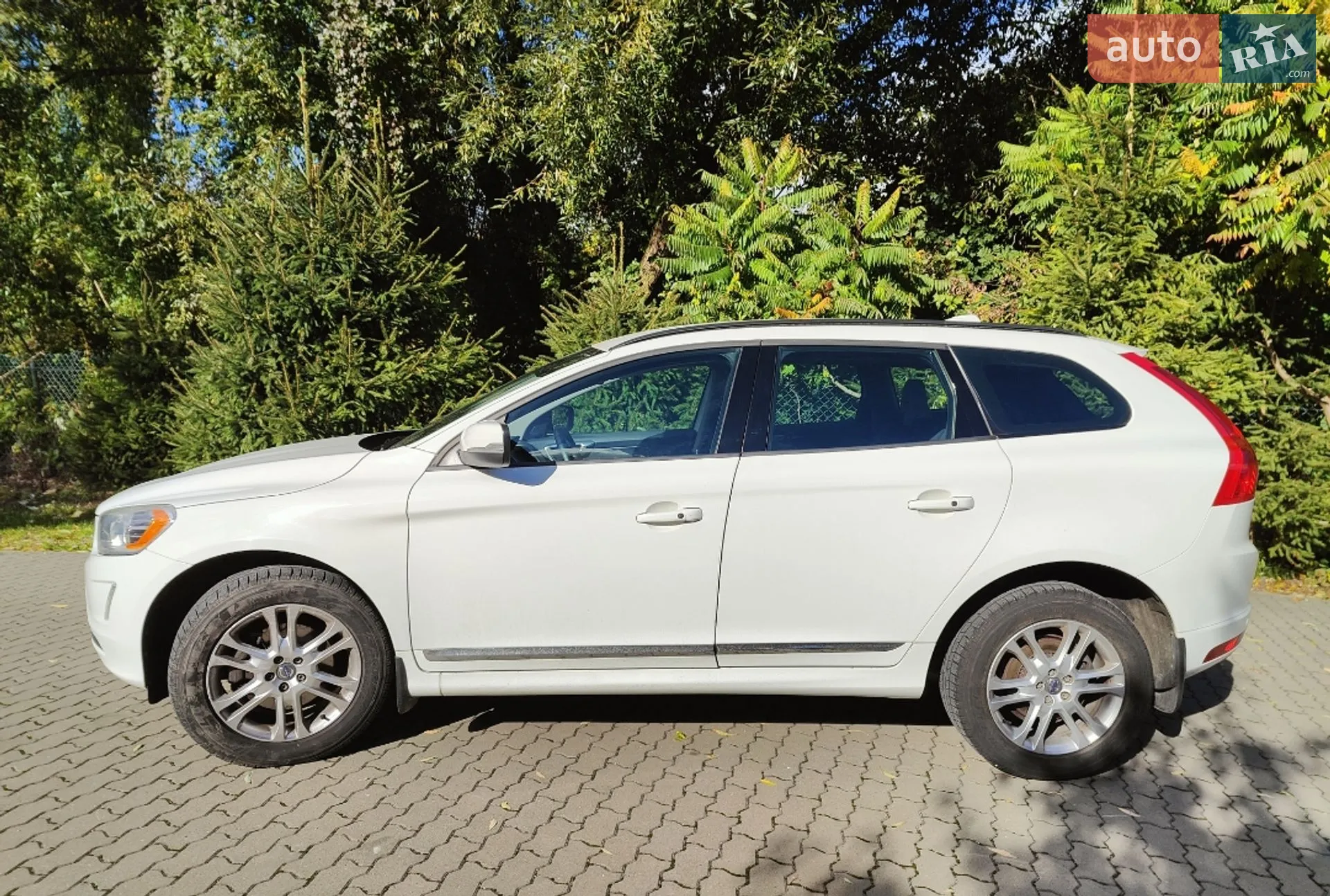 2015 Volvo XC60 - фото 1