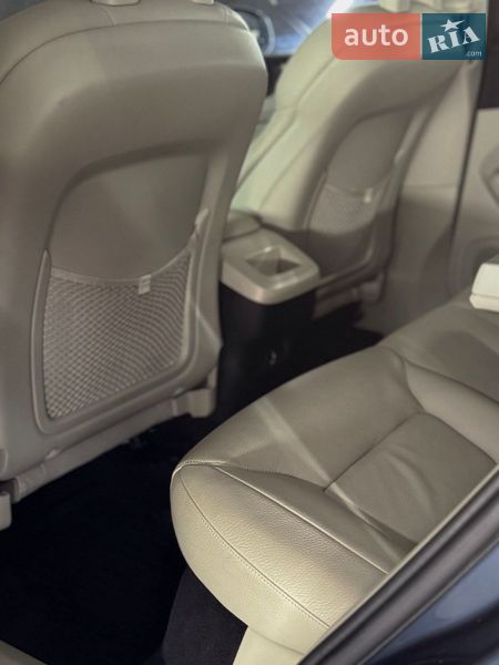 Внедорожник / Кроссовер Volvo XC60 2019 в Ровно