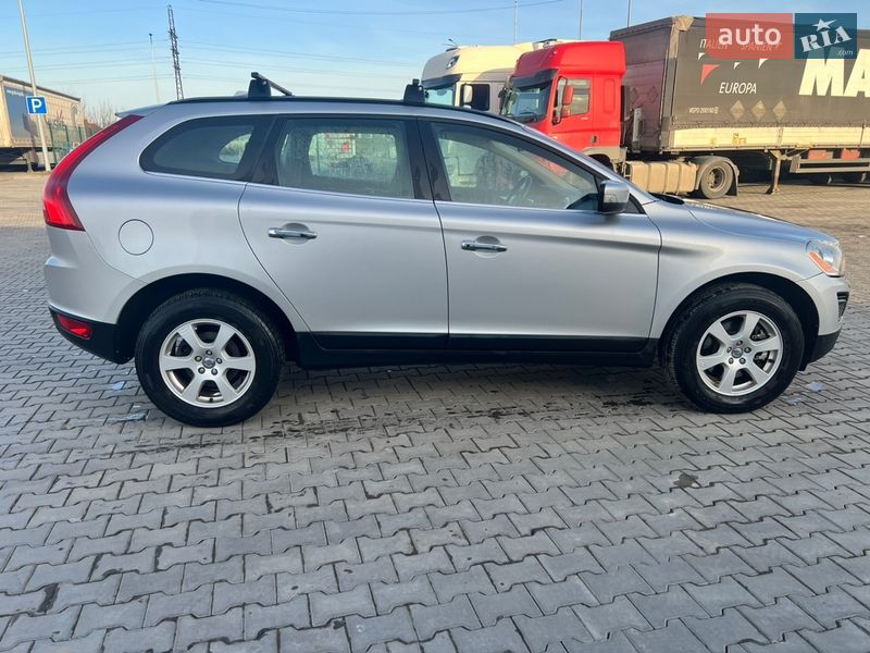 Позашляховик / Кросовер Volvo XC60 2010 в Луцьку