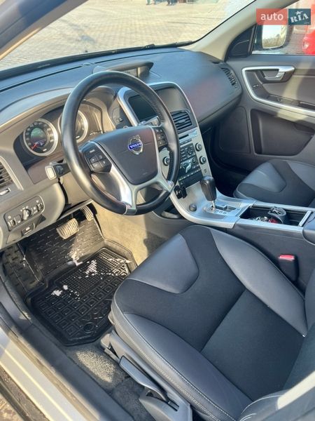 Позашляховик / Кросовер Volvo XC60 2010 в Луцьку