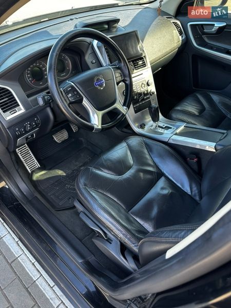 Внедорожник / Кроссовер Volvo XC60 2010 в Нововолынске