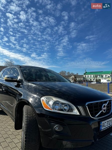 Внедорожник / Кроссовер Volvo XC60 2010 в Нововолынске