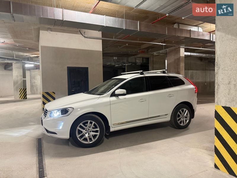 Внедорожник / Кроссовер Volvo XC60 2016 в Львове