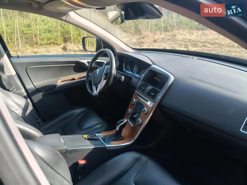 Внедорожник / Кроссовер Volvo XC60 2016 в Виннице