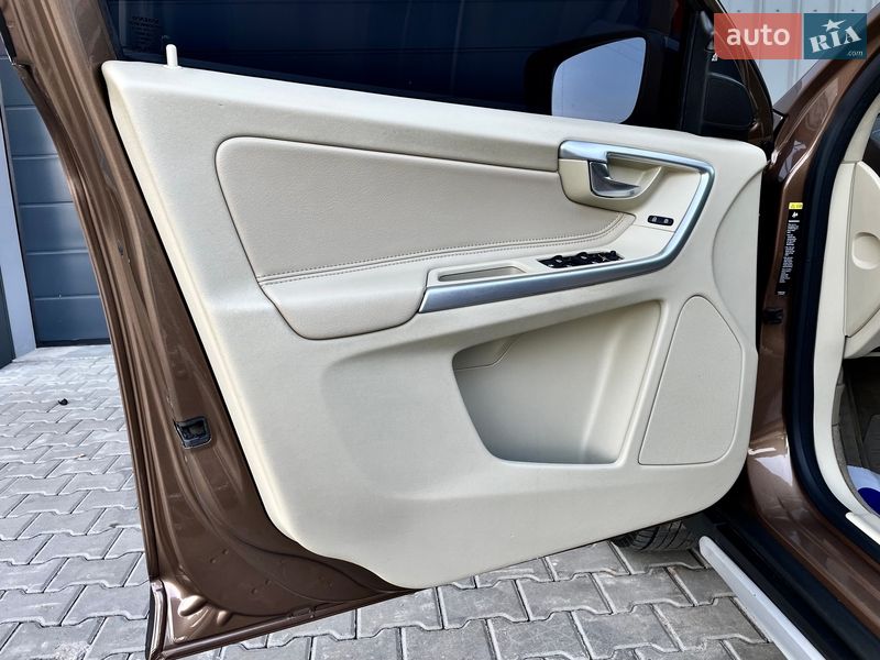 Внедорожник / Кроссовер Volvo XC60 2008 в Ковеле