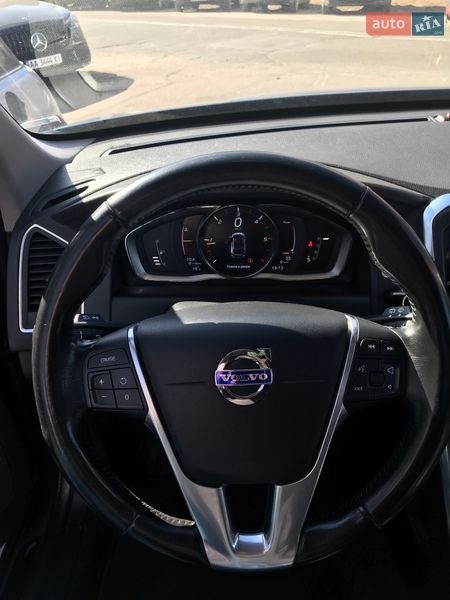 Позашляховик / Кросовер Volvo XC60 2016 в Києві