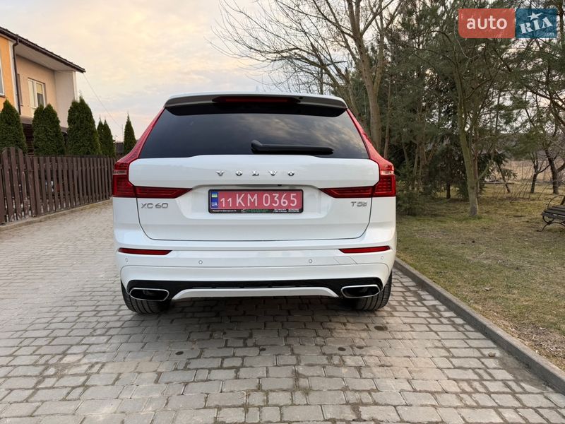 Внедорожник / Кроссовер Volvo XC60 2019 в Львове