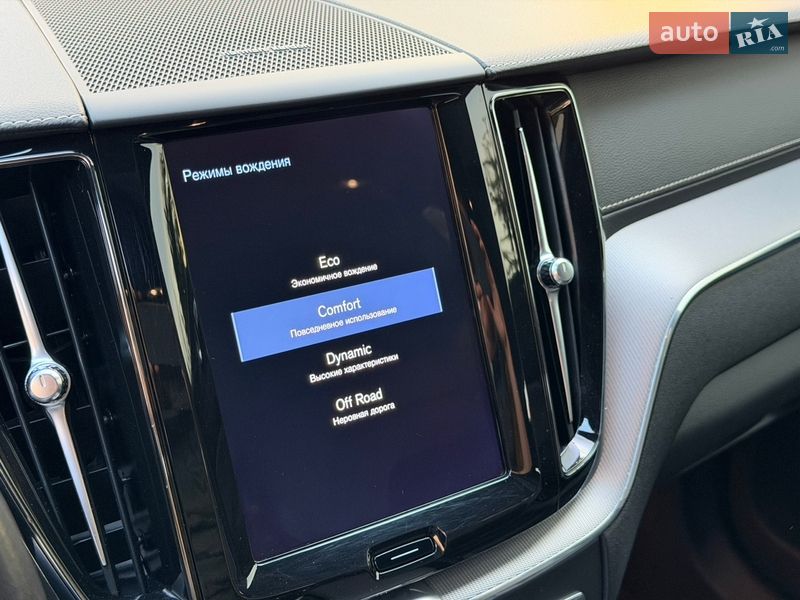 Внедорожник / Кроссовер Volvo XC60 2019 в Львове