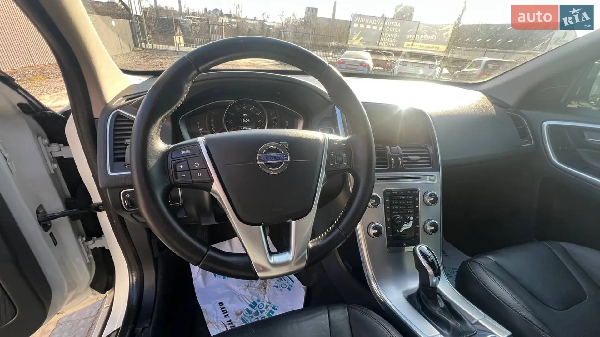 2017 Volvo XC60 - мініатюра 13
