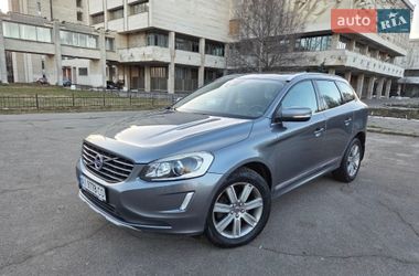 Внедорожник / Кроссовер Volvo XC60 2016 в Киеве