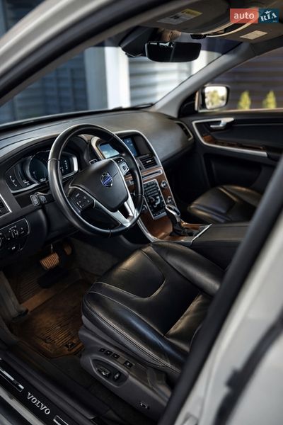 Позашляховик / Кросовер Volvo XC60 2017 в Володимирі