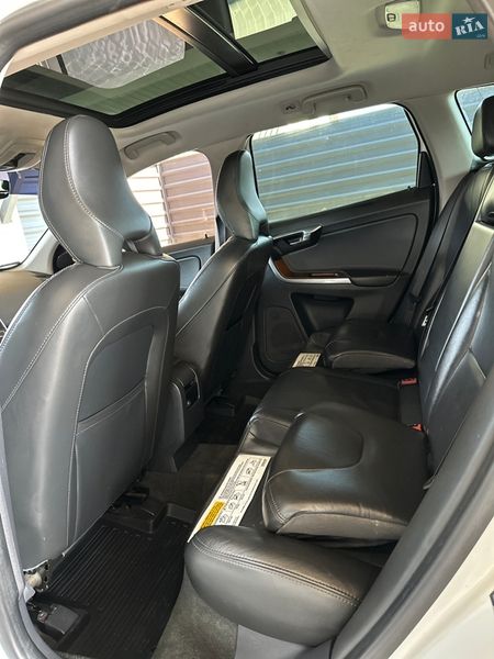 Позашляховик / Кросовер Volvo XC60 2017 в Володимирі