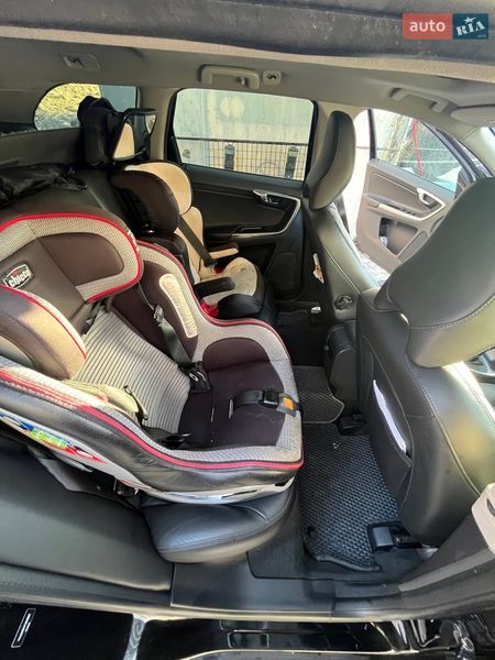 Позашляховик / Кросовер Volvo XC60 2014 в Львові