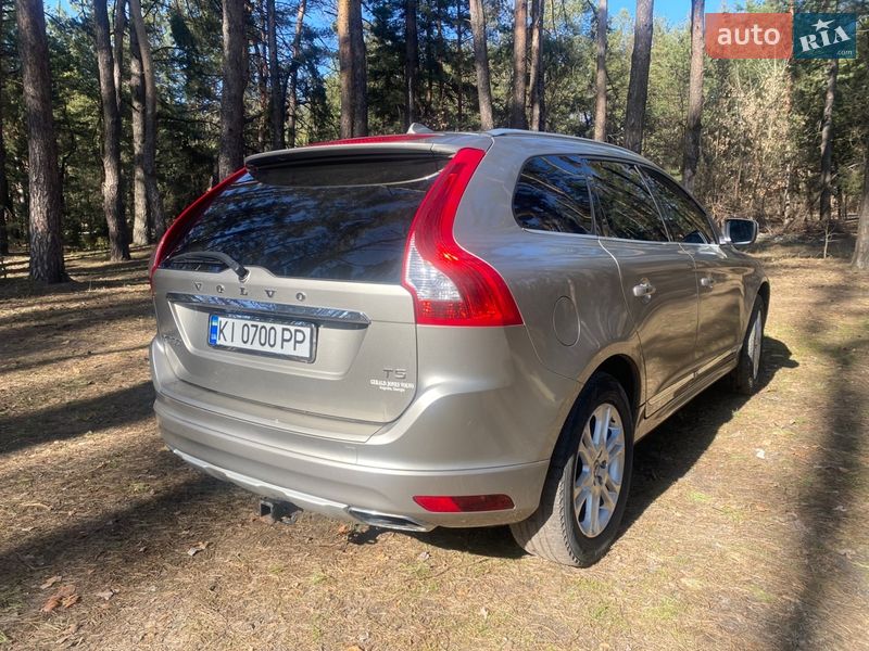 Внедорожник / Кроссовер Volvo XC60 2014 в Киеве