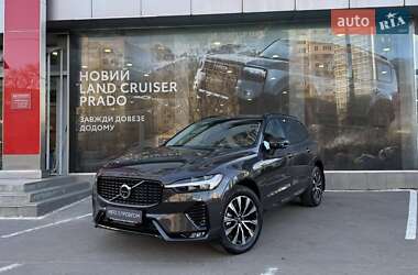 Внедорожник / Кроссовер Volvo XC60 2024 в Одессе