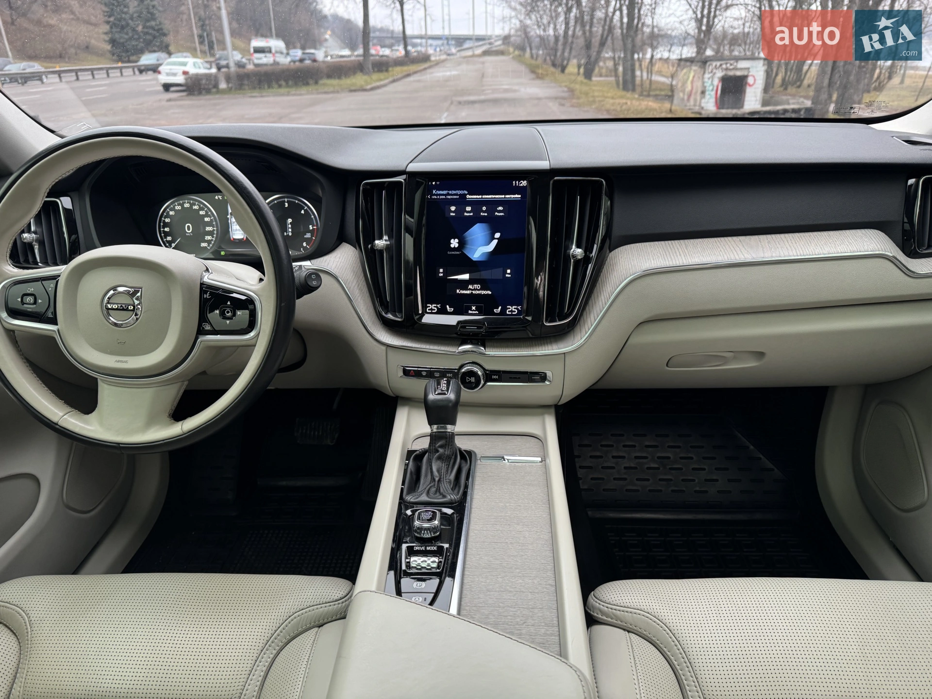 2017 Volvo XC60 - мініатюра 10