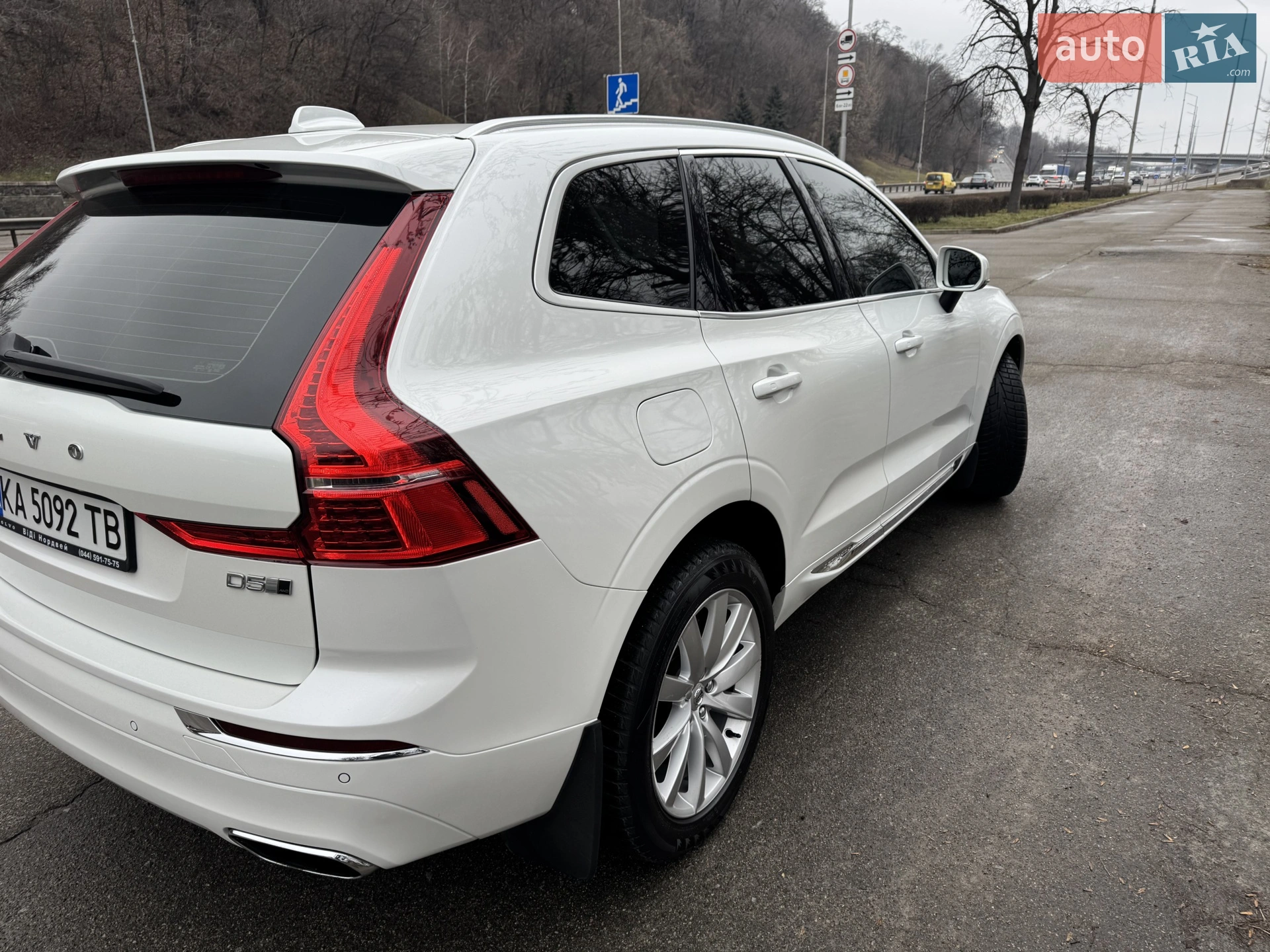 2017 Volvo XC60 - мініатюра 8