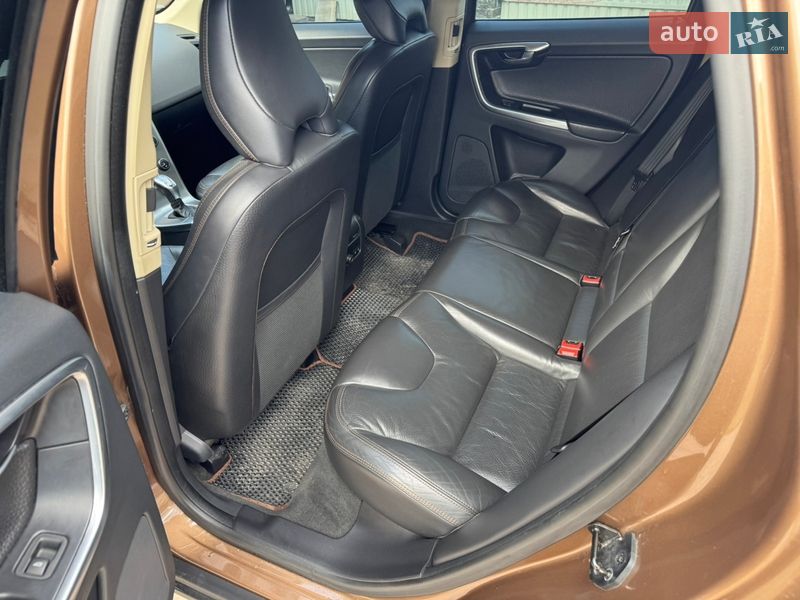 Позашляховик / Кросовер Volvo XC60 2013 в Житомирі