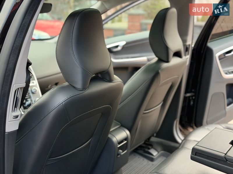 Внедорожник / Кроссовер Volvo XC60 2016 в Ровно фото 38 Внедорожник / Кроссовер Volvo XC60 2016 в Ровно